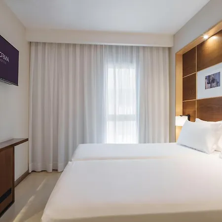 Dorma 4*