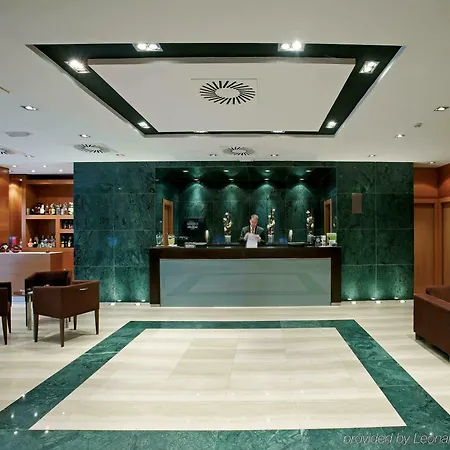Dorma 4*